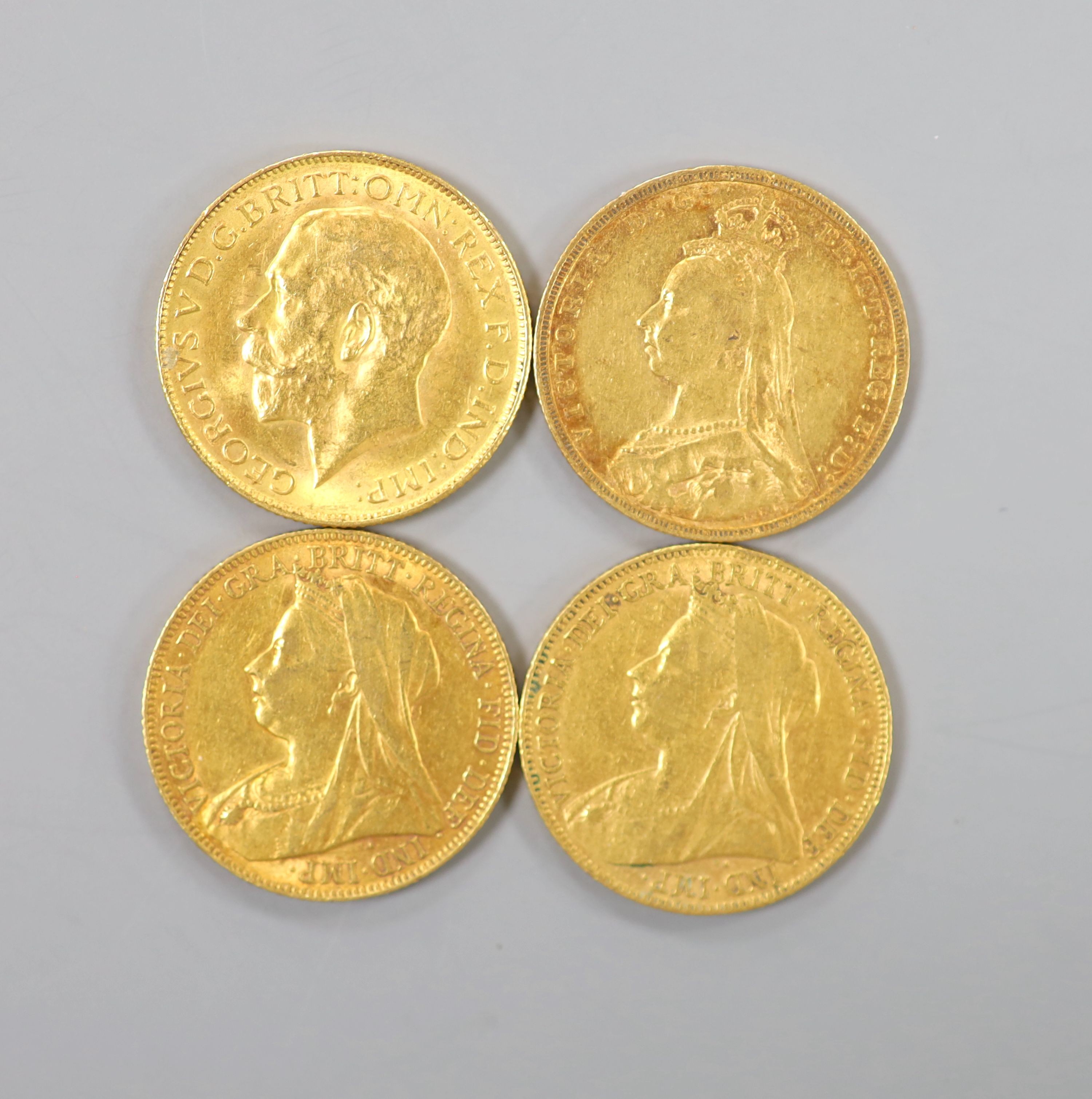 Four gold sovereigns, 1991,1900(2) and 1928.